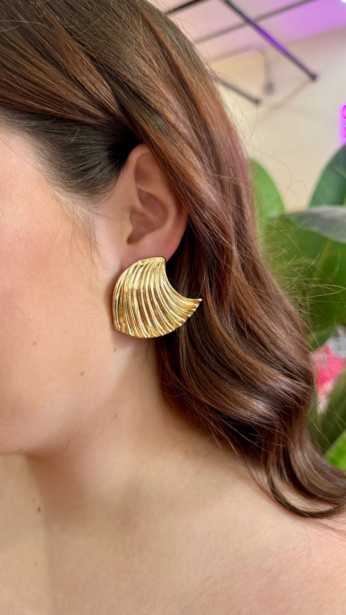 Angel Gold Ribbed Earrings-earrings-Kenze Panne-Peachy Keen Boutique, Women's Fashion Boutique, Located in Cape Girardeau and Dexter, MO