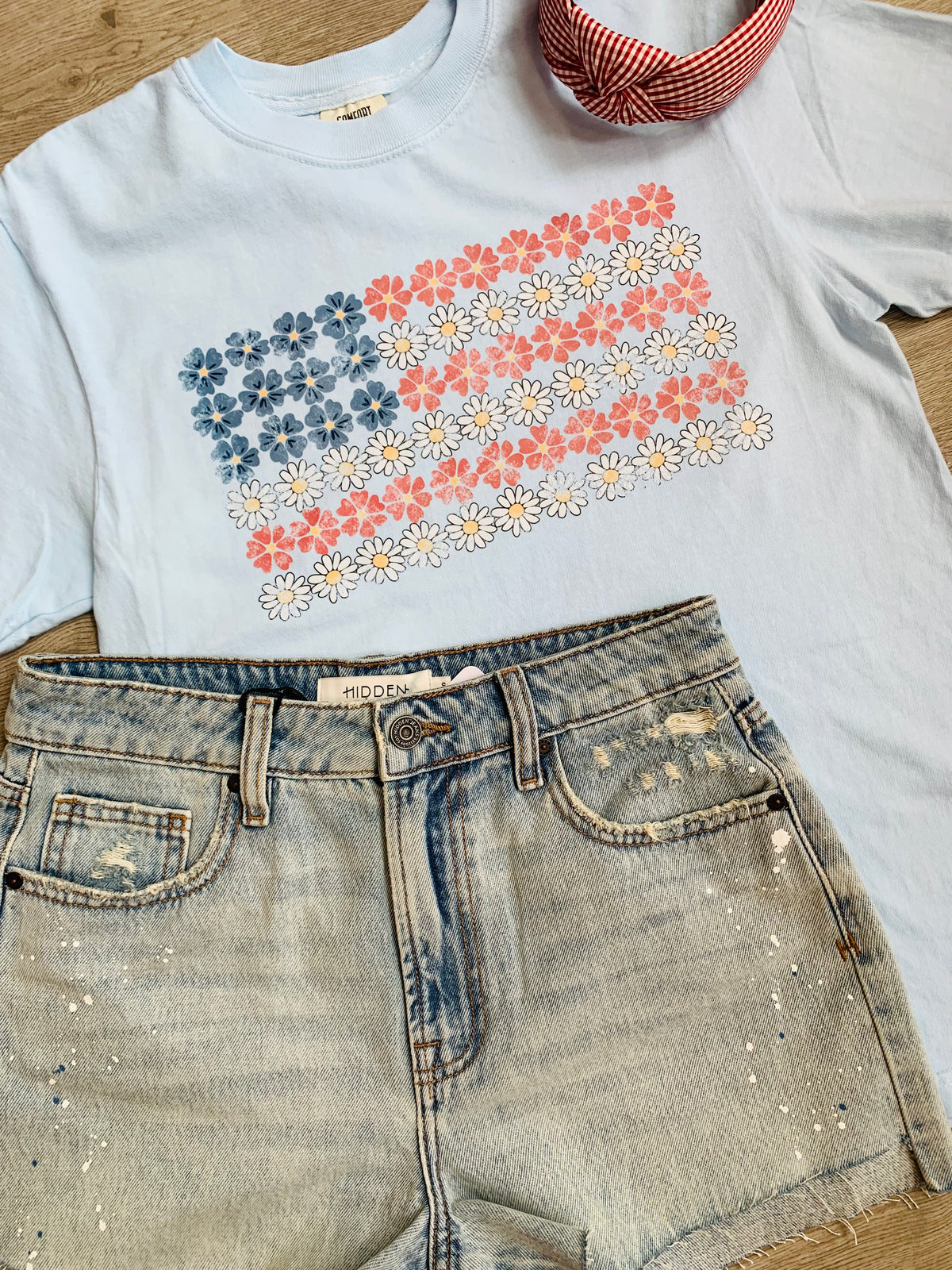 Flowers & Freedom Tee-130 Graphic T's-Peachy Keen Boutique-Peachy Keen Boutique, Women's Fashion Boutique, Located in Cape Girardeau and Dexter, MO