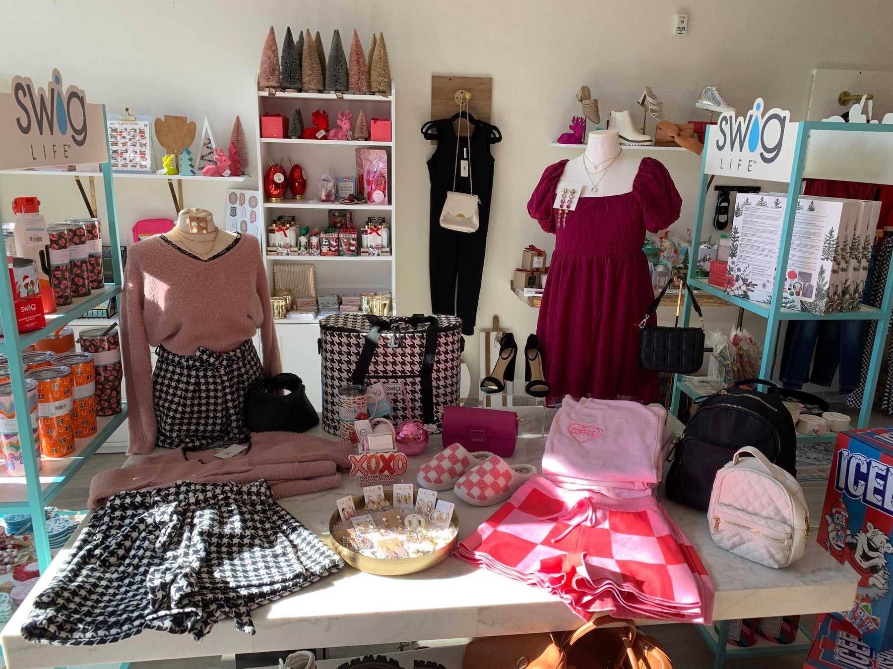 Visit one of our Locations, Cape Girardeau or Dexter, MO | Peachy Keen Boutique
