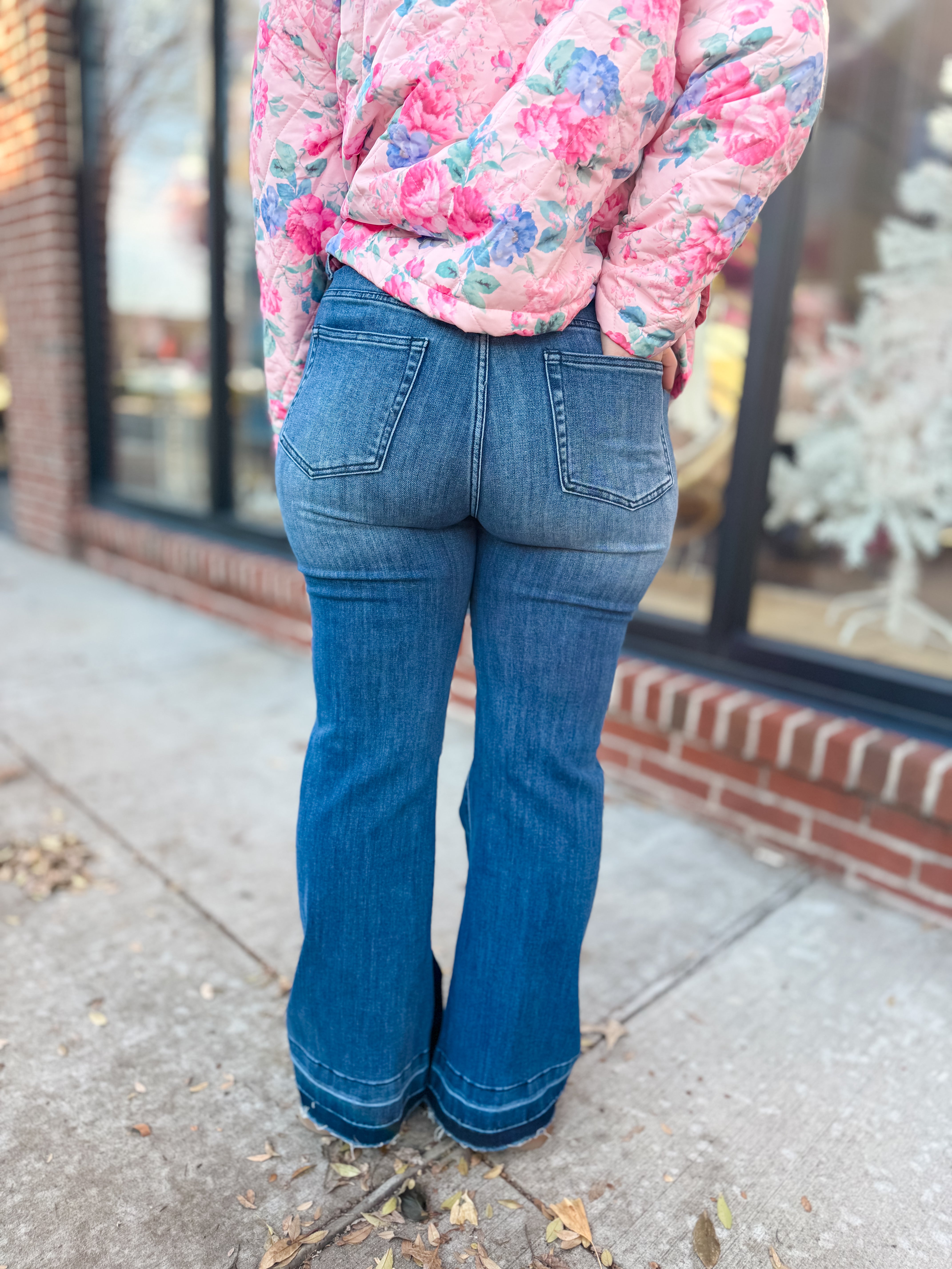 Dark Denim Flare Leg Strech Jeans-Bottoms - Denim-Anniewear-Peachy Keen Boutique, Women's Fashion Boutique, Located in Cape Girardeau and Dexter, MO