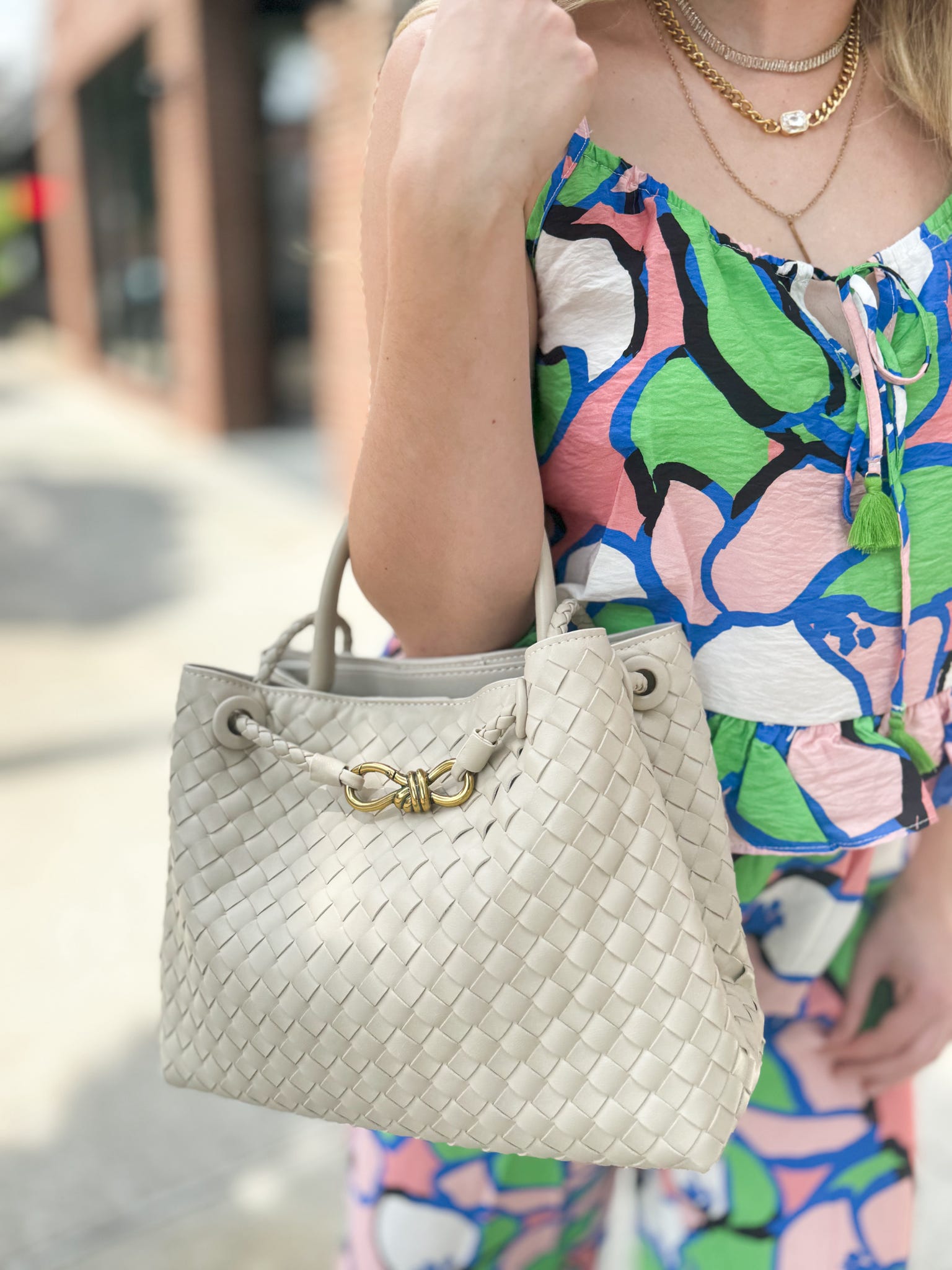 Ivory Quilted Handbag with Gold Detail-Bags - Purses & Handbags-BC-Peachy Keen Boutique, Women's Fashion Boutique, Located in Cape Girardeau and Dexter, MO