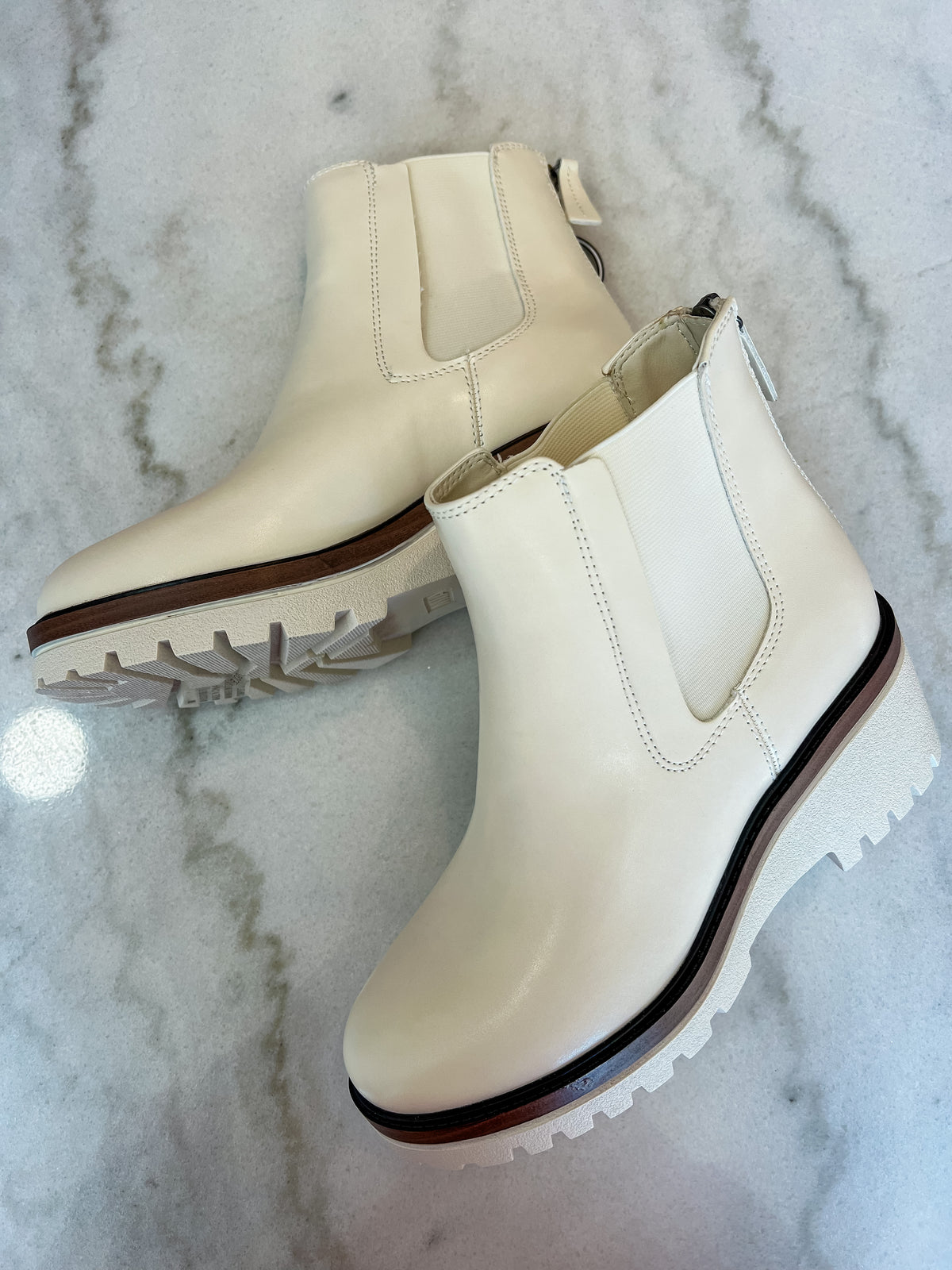 White Chunky Boot with Black Lining-boots-MIA-Peachy Keen Boutique, Women's Fashion Boutique, Located in Cape Girardeau and Dexter, MO