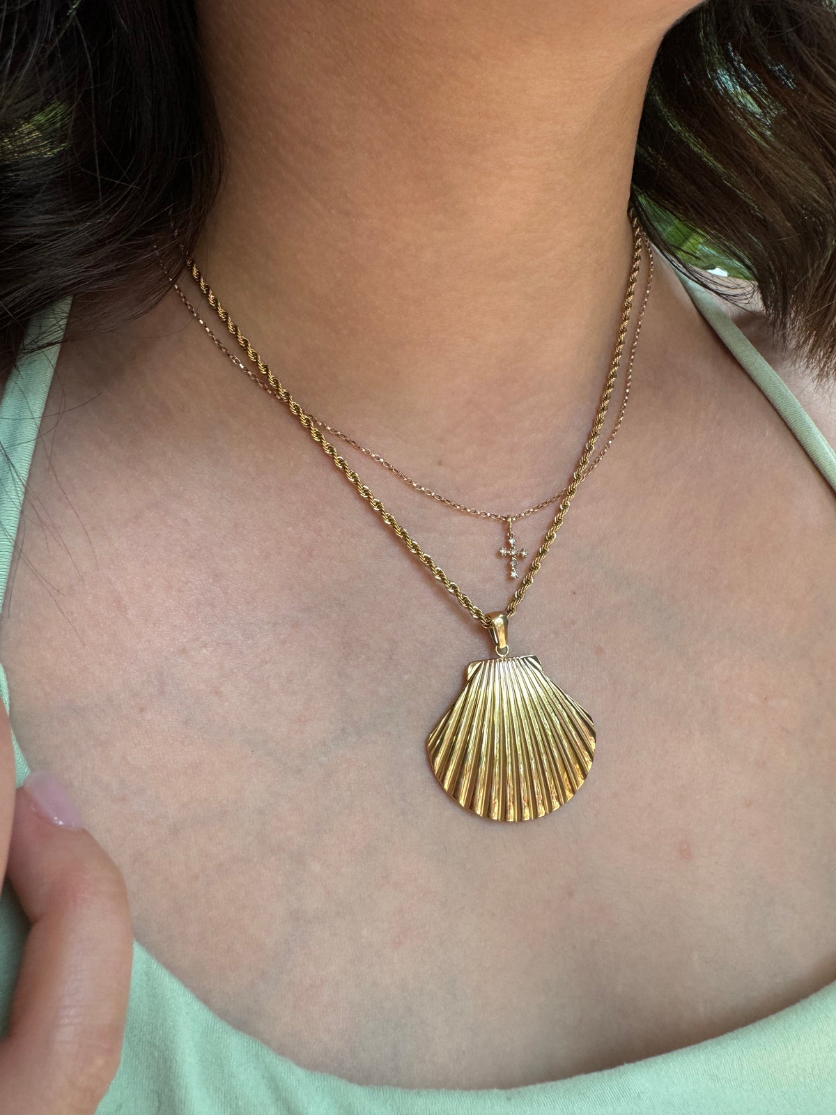 Large Gold Shell Necklace-Necklace-Qingdao Dadongsheng Jewelry Co.-Peachy Keen Boutique, Women's Fashion Boutique, Located in Cape Girardeau and Dexter, MO